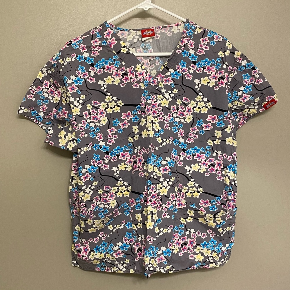 Dickies Scrub Top | Size Small